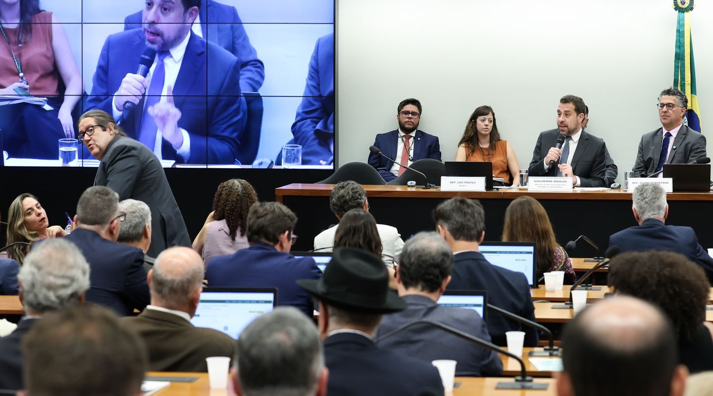 Boulos critica compensação a empresas pelo fim da escala 6×1