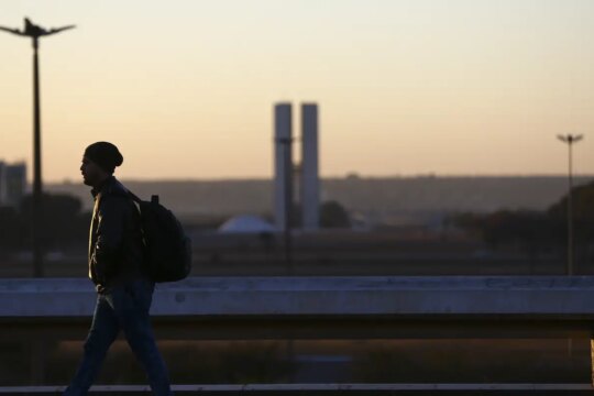 Clima seco e frio predomina no centro do país; veja previsão do tempo