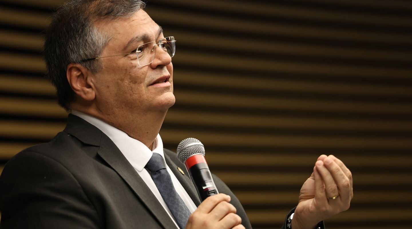 Dino determina plano emergencial de reestruturação da CVM