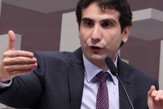 Galípolo descreve ação do Master que chamou atenção do Banco Central
