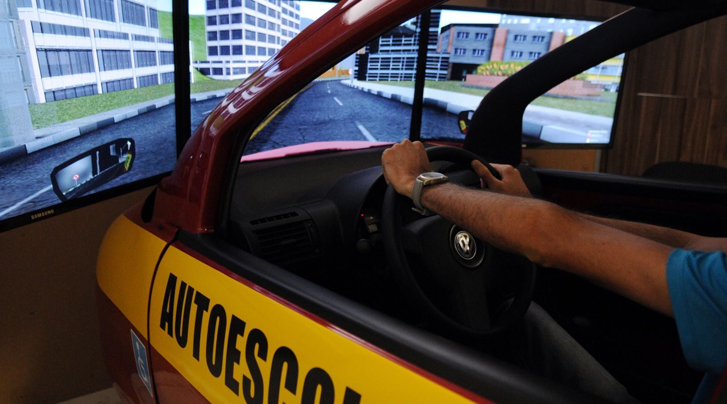 CNH do Brasil amplia acesso e permite contratar aulas direto pelo app