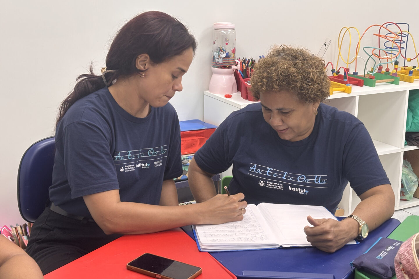 Educação transforma vidas com curso gratuito de alfabetização para jovens e adultos em Ananindeua