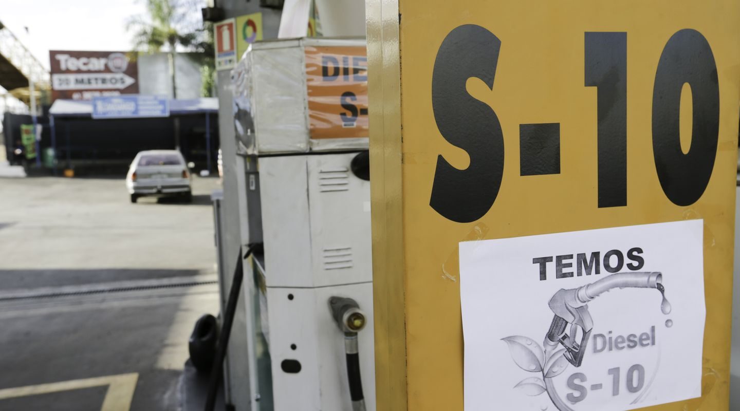 Importações de diesel da Rússia e EUA aumentam com fechamento de Ormuz