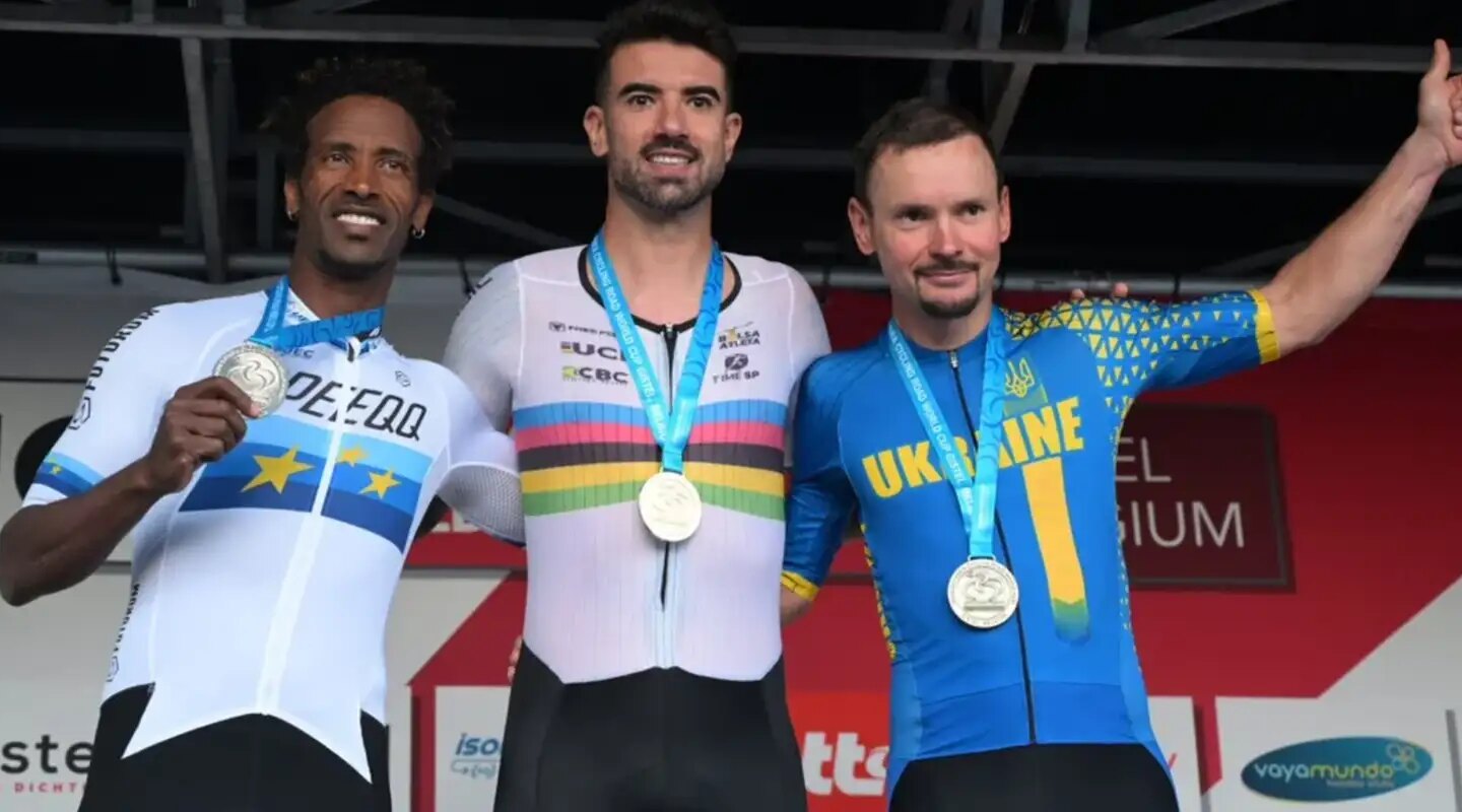 Lauro Chaman é ouro em etapa a Copa do Mundo de ciclismo de estrada