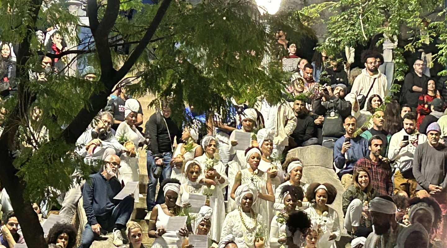 Lavagem da Escadaria do Bixiga reafirma presença negra no centro de SP