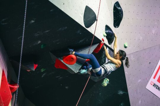 Marina Dias vence etapa da Copa do Mundo de paraescalada nos EUA