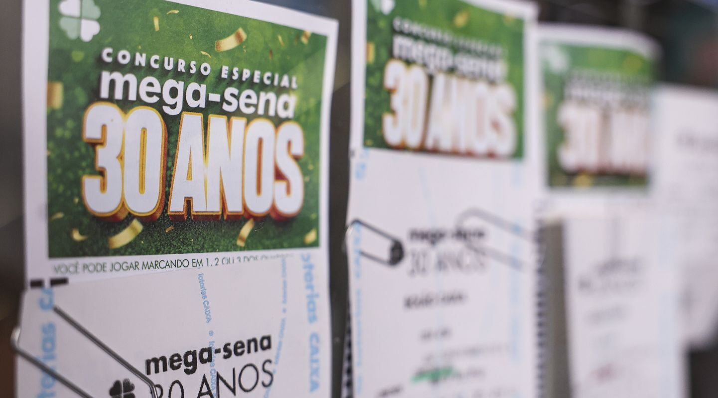 Mega 30 anos sorteia prêmio especial de R$ 300 milhões neste domingo
