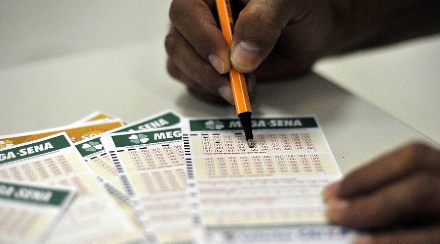 Mega-Sena acumula novamente e prêmio principal vai para R$ 65 milhões