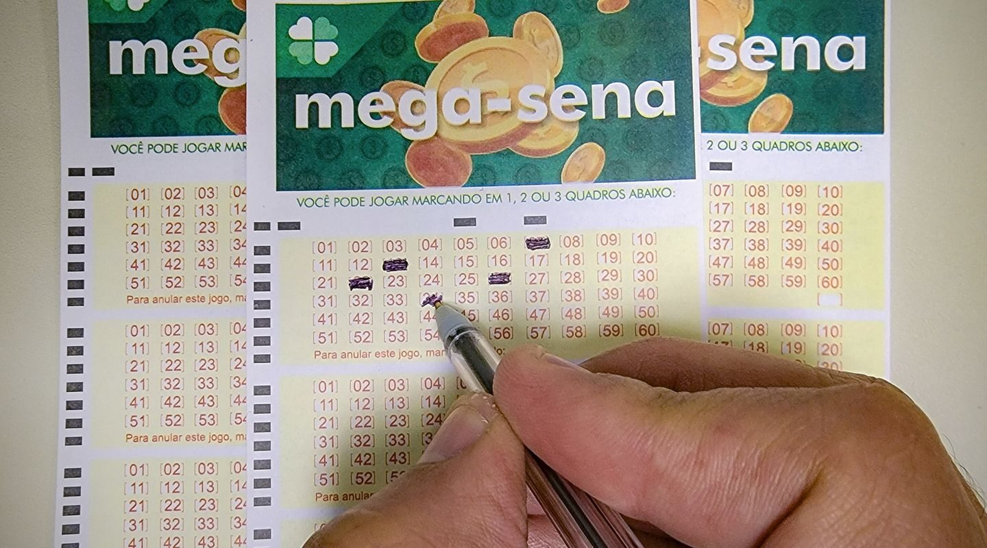 Mega-Sena acumula e próximo prêmio é estimado em R$ 42 milhões