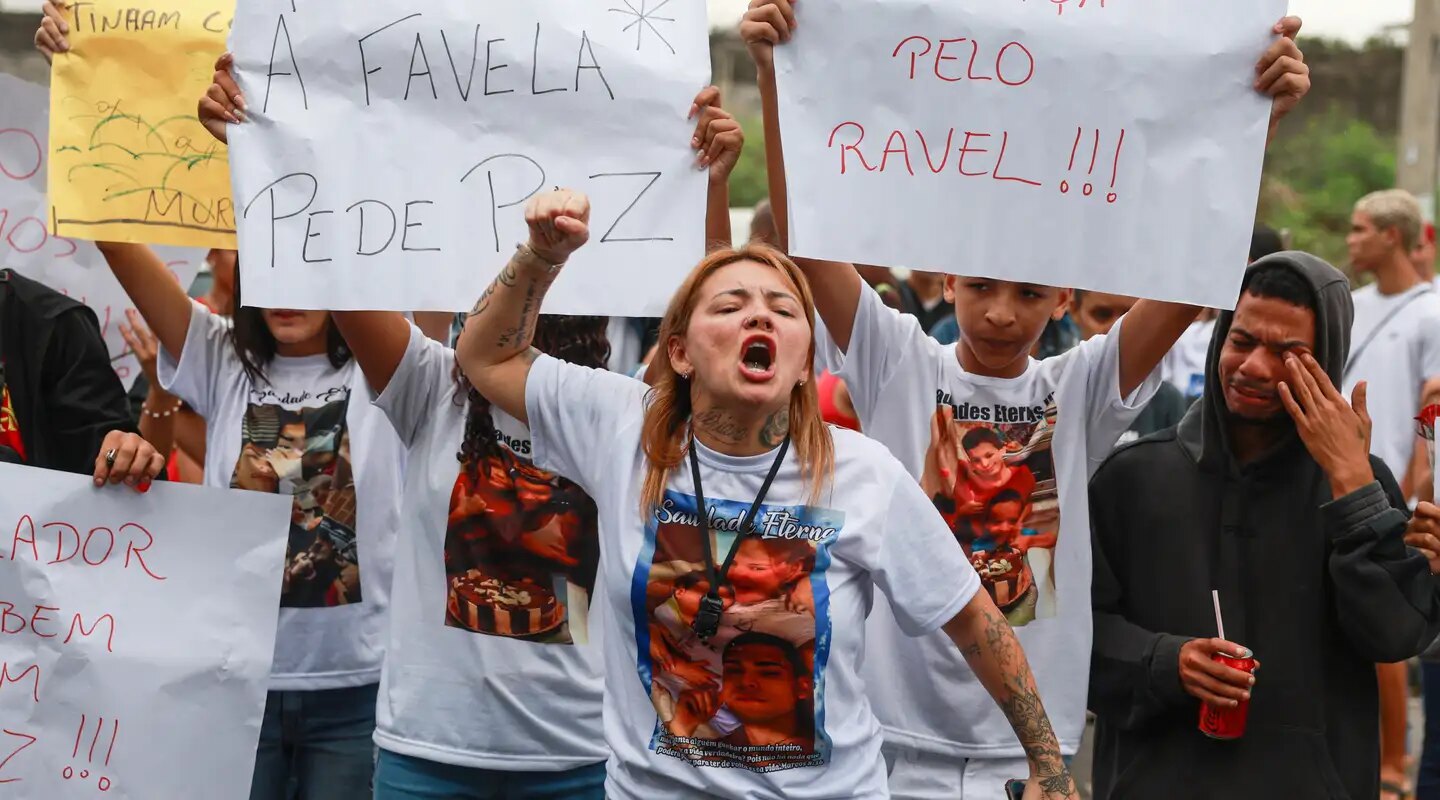 Nove em cada dez moradores de comunidade reprovam operações violentas