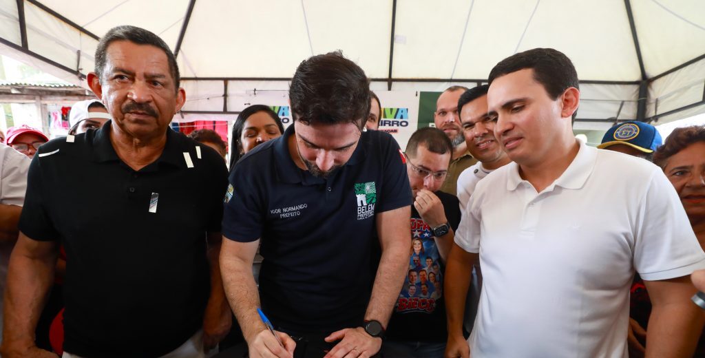 Cássio Andrade participa de assinatura de obras na Terra Firme em Belém