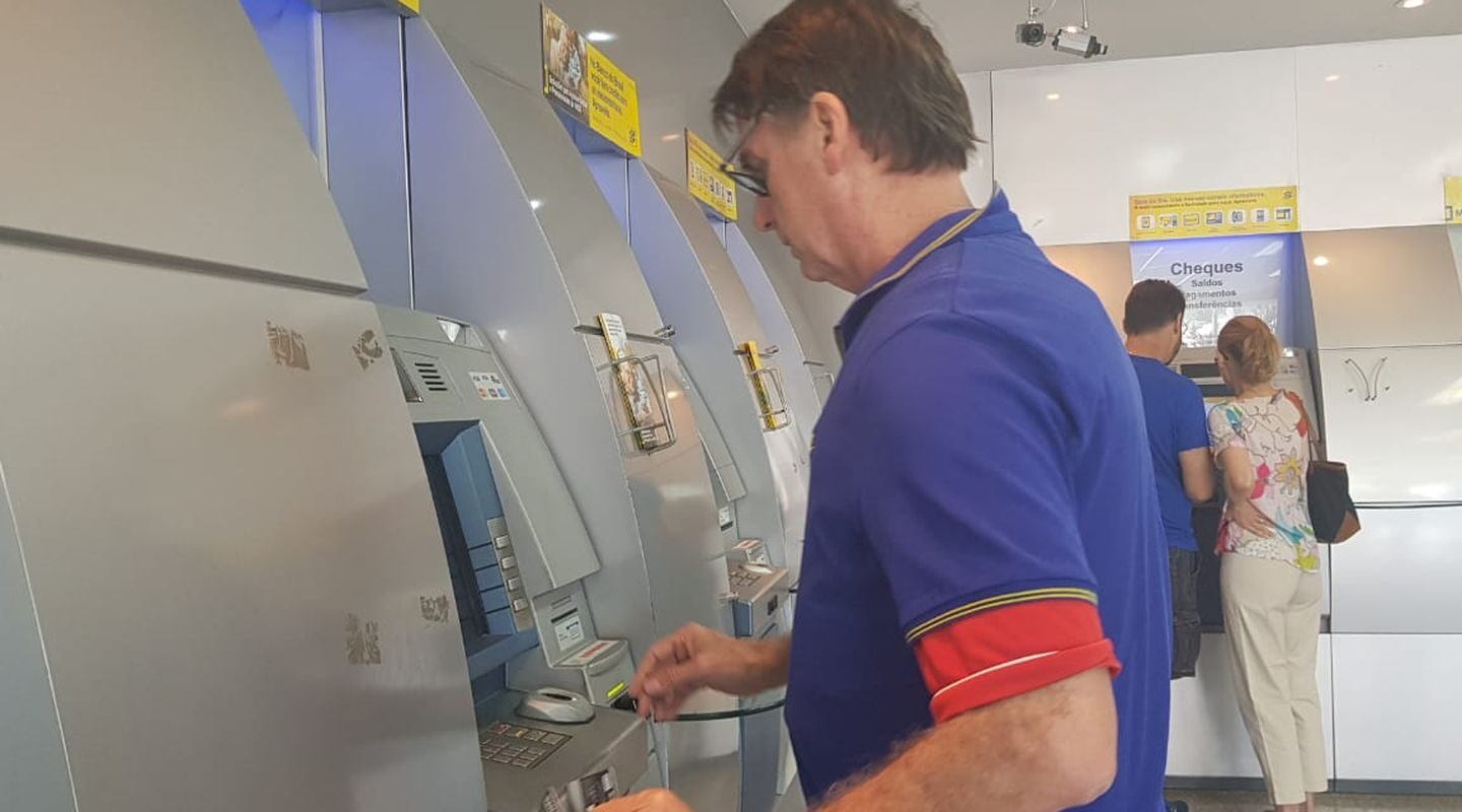 Restituição do IR: Receita libera R$ 16 bilhões nesta sexta