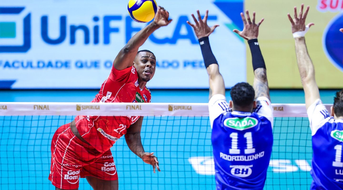 Sada Cruzeiro vence Vôlei Renata e é decacampeão da Superliga