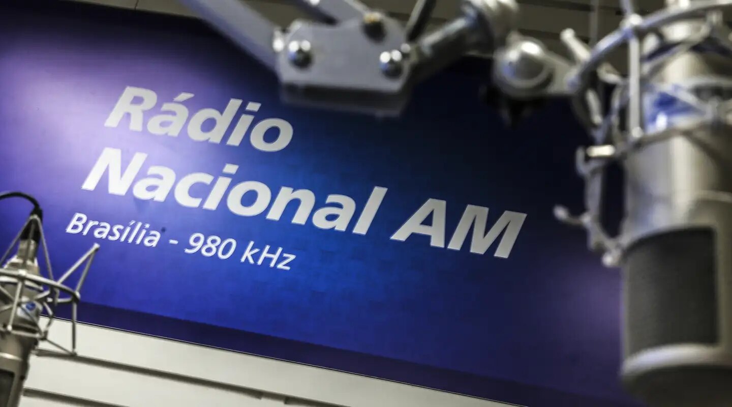 Videocast celebra 90 anos da Rádio Nacional