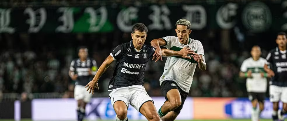 Vitor Bueno avança na recuperação e pode reforçar o Remo contra o Palmeiras