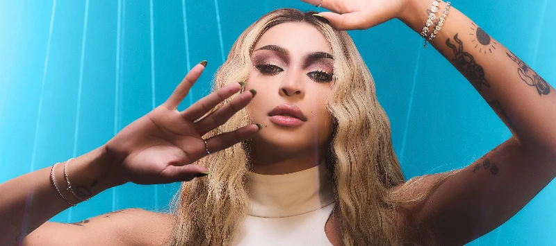 Pabllo Vittar agita multidão em show gratuito na Praça Waldemar Henrique, em Belém