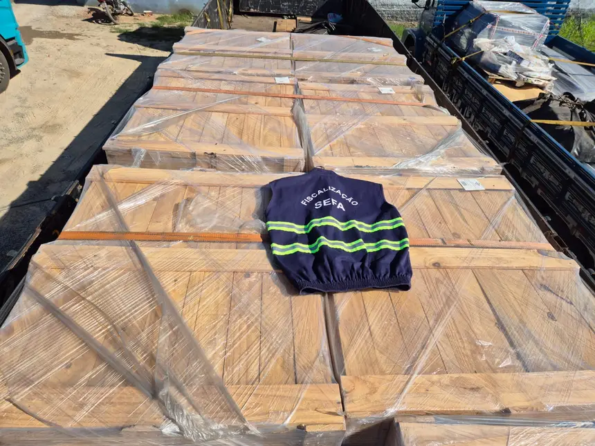 Sefa apreende cargas de construção civil e farinha de trigo no Pará