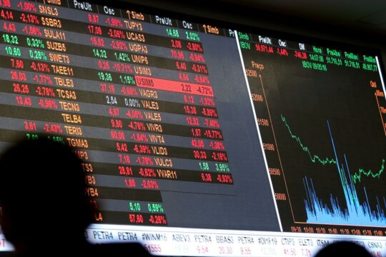 Bolsa inicia junho com queda de 0,91%, no menor nível desde janeiro