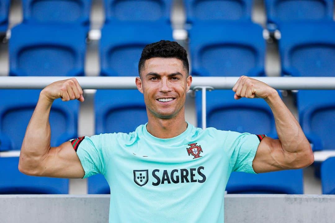 Cristiano Ronaldo faz história e se torna o primeiro jogador a marcar em seis Copas do Mundo