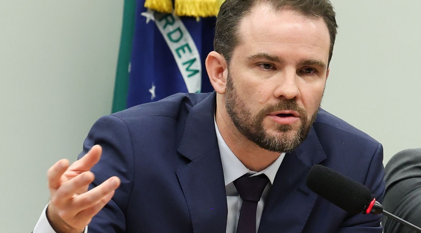 Durigan afirma que Pix não está na mesa de negociação com EUA