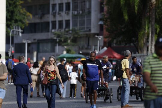 Diferença salarial entre sexos é menor em entidades sem fim lucrativo