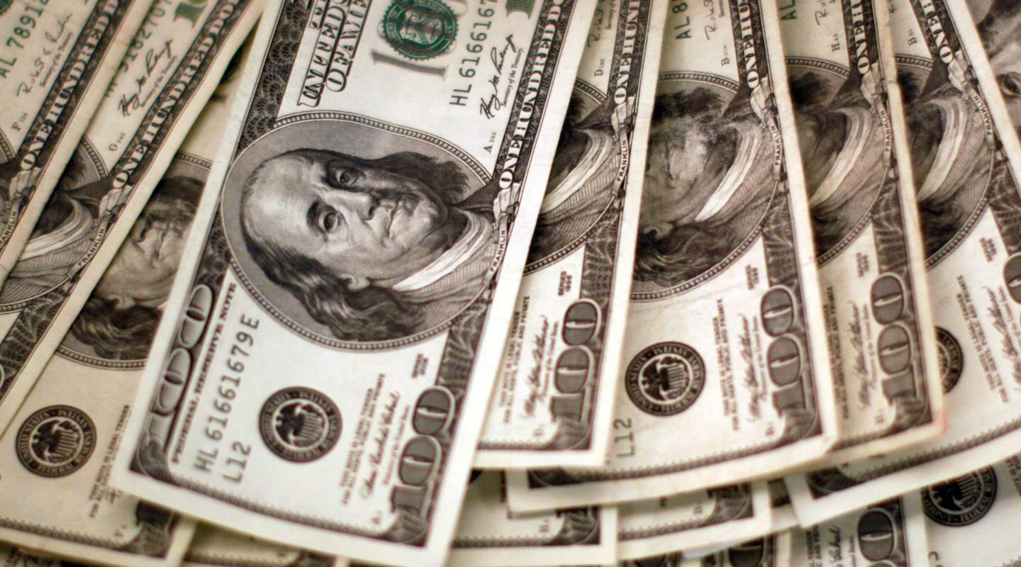 Dólar sobe para R$ 5,18 e atinge maior valor desde fim de março