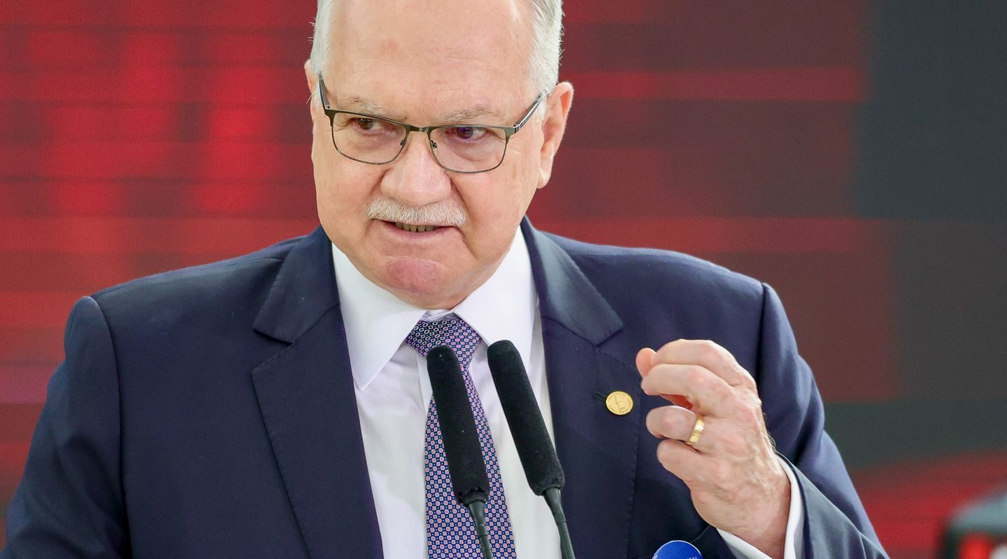 Fachin defende STF após Itália apontar parcialidade no caso Zambelli
