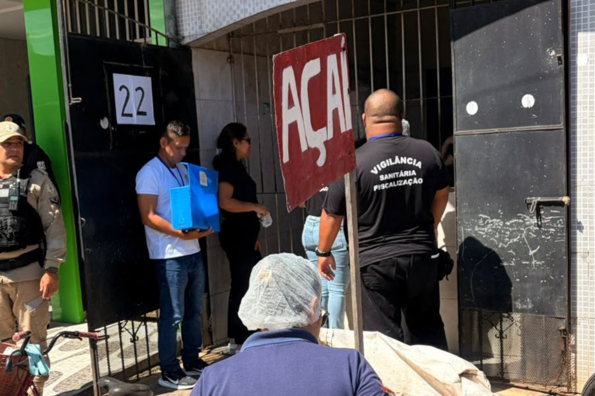 Ação integrada fiscaliza e interdita pontos de venda de açaí em Ananindeua