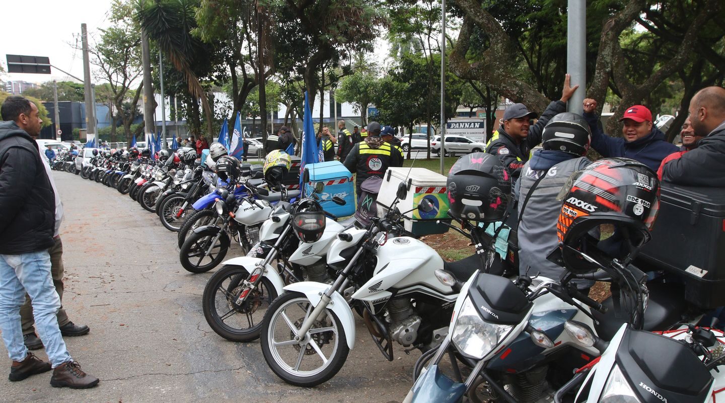 Governo prepara crédito para motociclistas de aplicativo comprarem motos novas