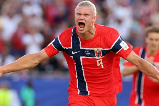 Haaland brilha e Noruega goleia Iraque em seu retorno à Copa do Mundo
