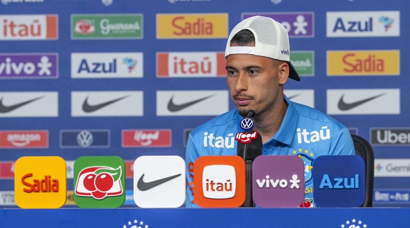 Martinelli admite substituir Raphinha e vê Neymar “querendo muito”
