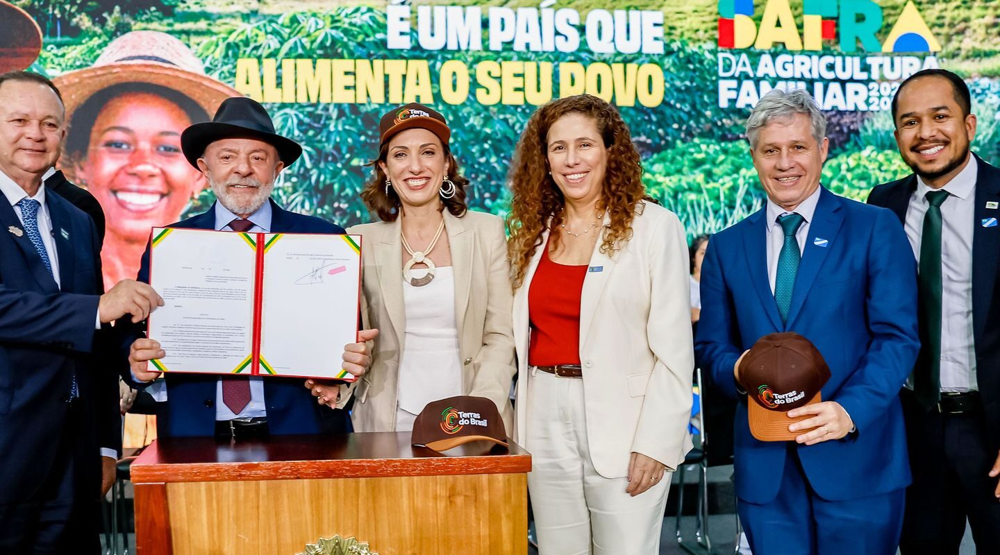 “Melhor arma que um país pode ter é alimento”, diz Lula