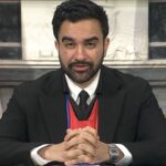 Prefeito de Nova York exalta Sócrates e mobilização social no futebol