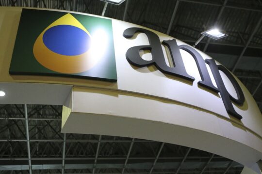 Produção brasileira de óleo e gás bate novo recorde em abril