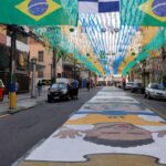 Ruas decoradas para Copa do Mundo reforçam vínculo comunitário no Rio
