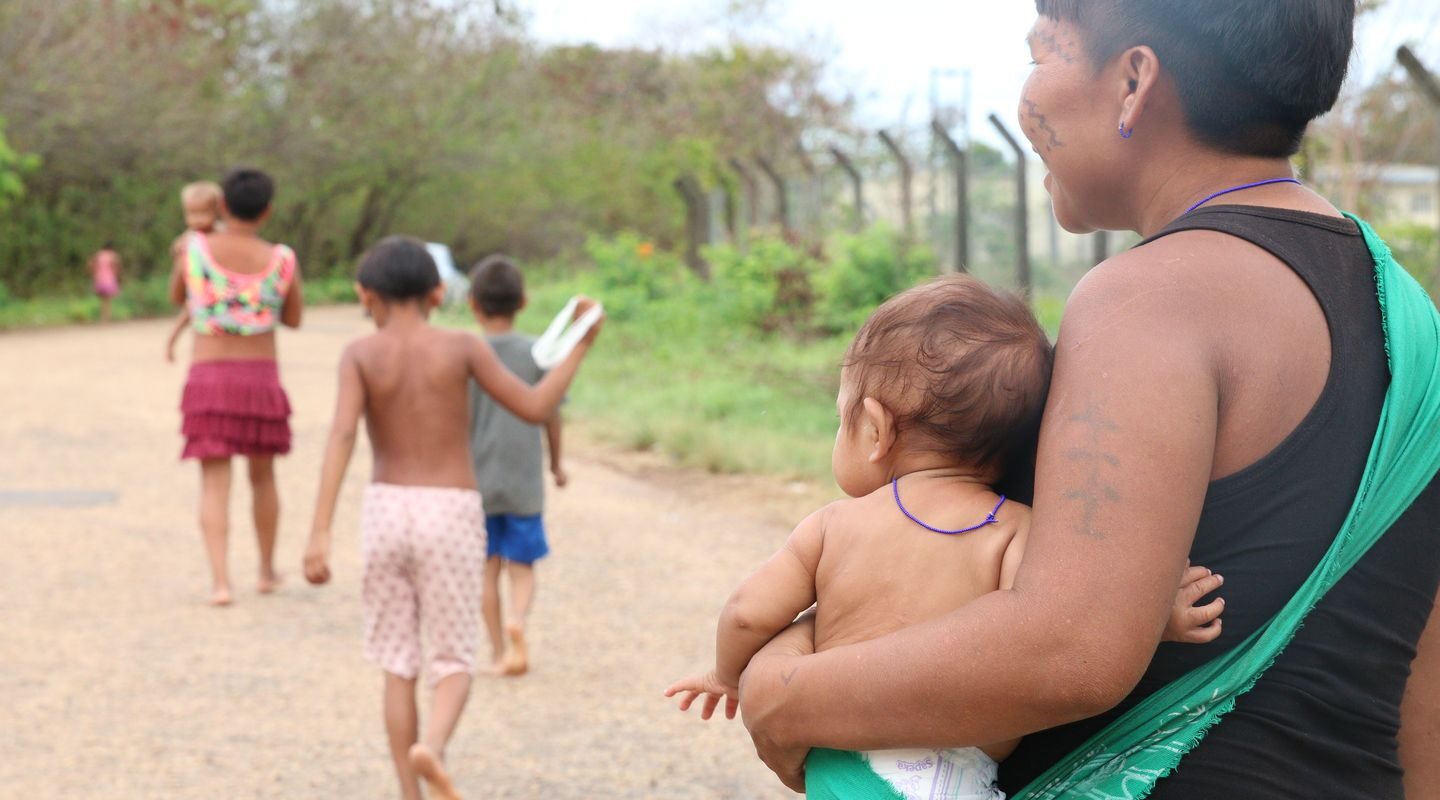 Saúde cria comitê para reduzir morte materna e infantil indígena