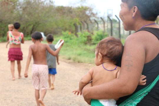 Saúde cria comitê para reduzir morte materna e infantil indígena