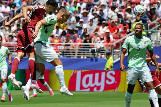 Suíça desperdiça chances e Catar arranca empate no fim pelo Grupo B