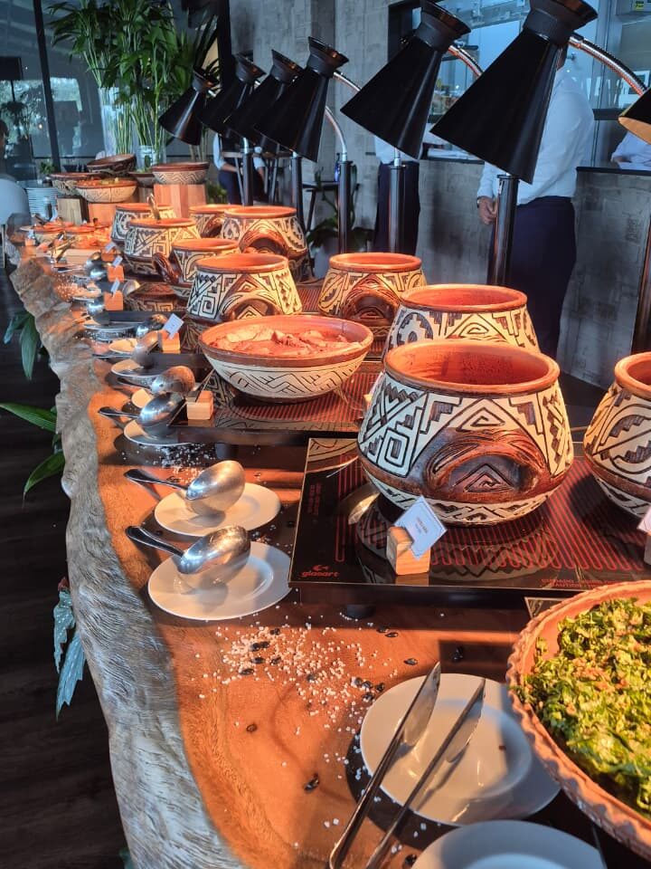 Feijoada tradicional com música ao vivo movimenta a gastronomia em Belém