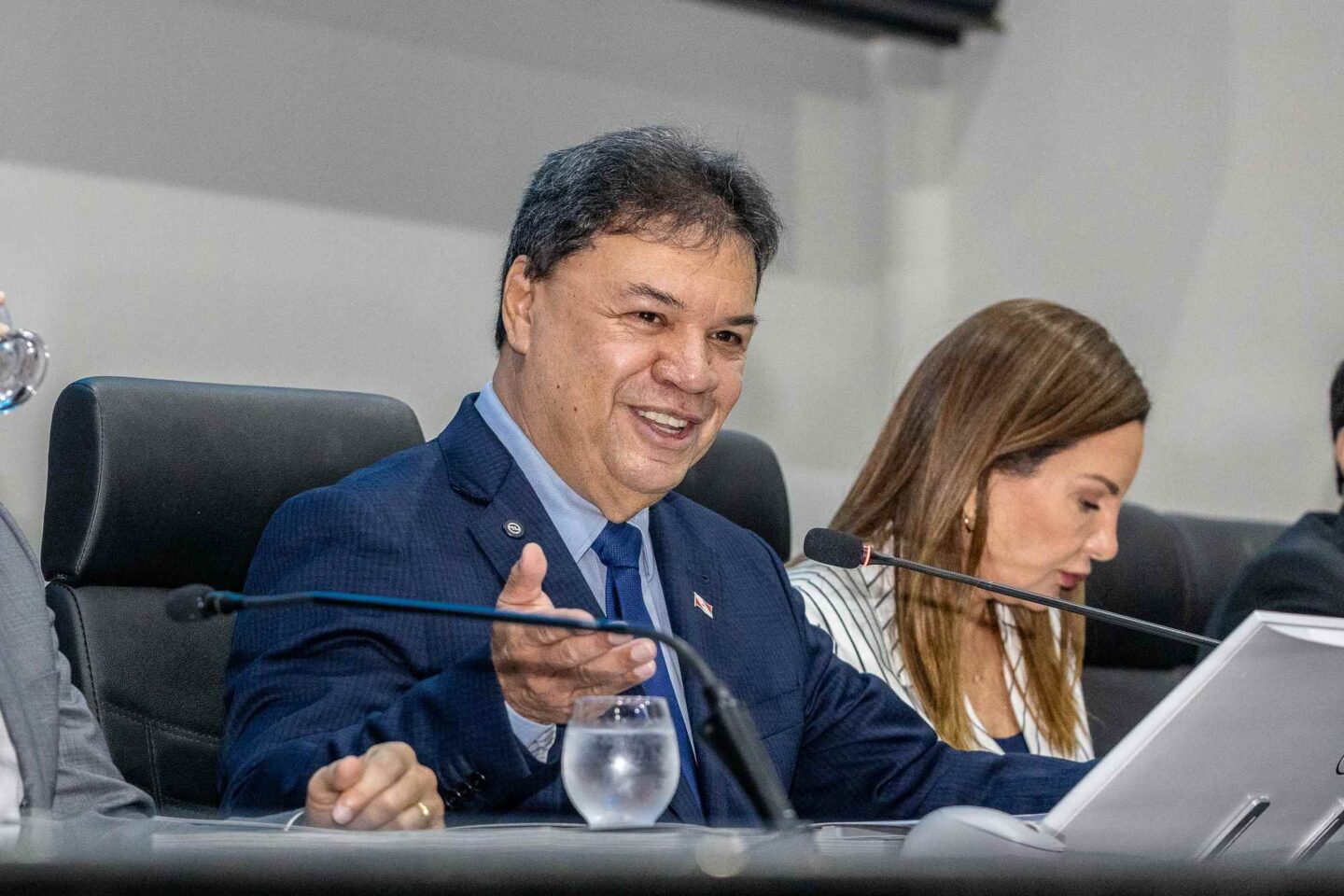 Alepa aprova projetos que impactam consumidores, motoristas e serviços públicos no Pará
