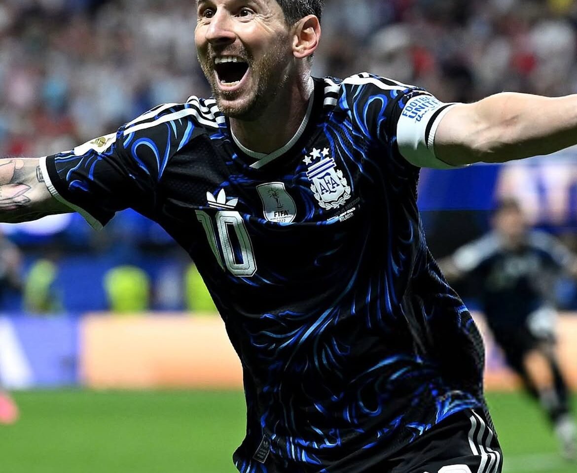 Argentina vence Inglaterra de virada e está na final da Copa do Mundo 2026