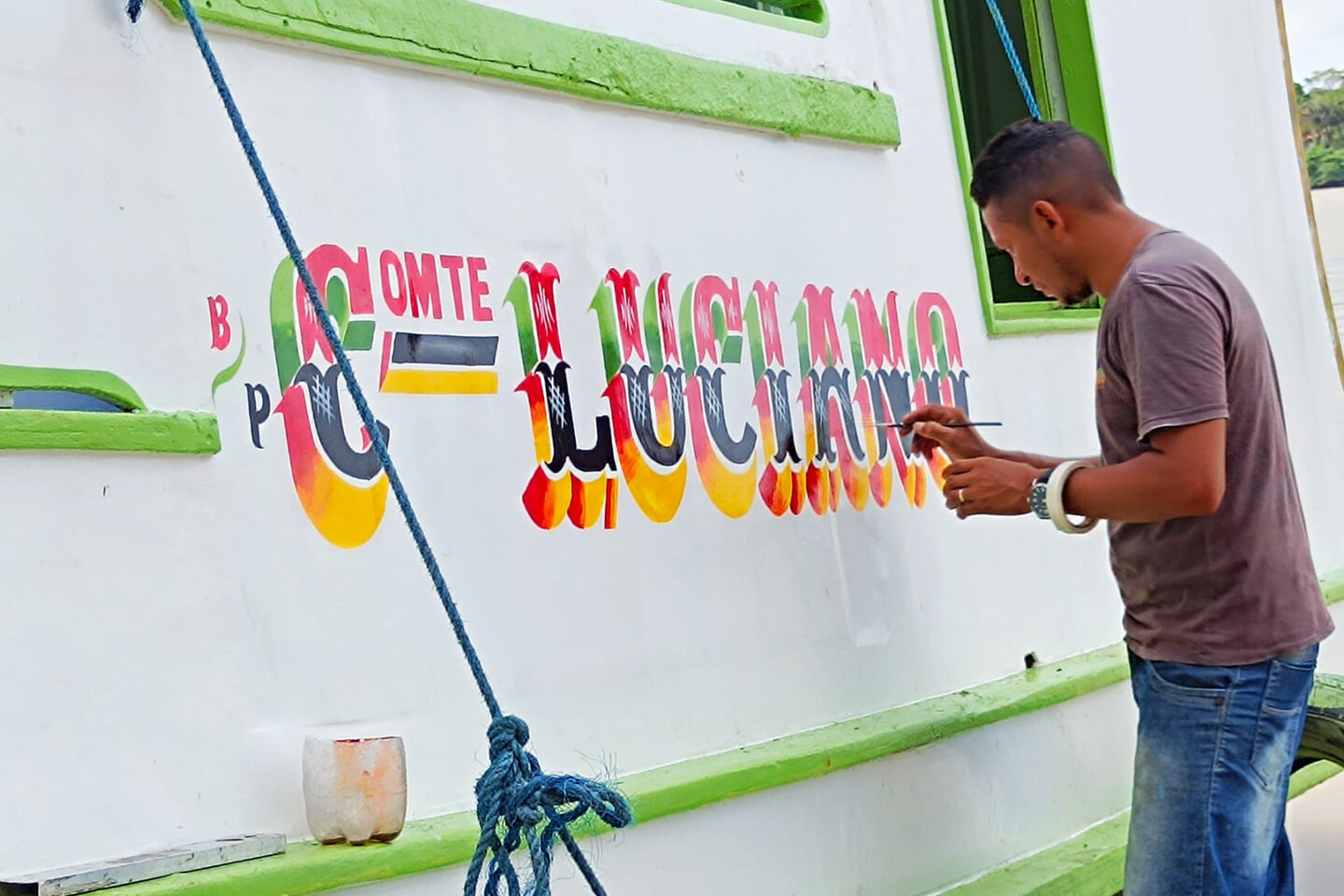 Abridores de letras e arte dos barcos são reconhecidos como patrimônio cultural do Pará