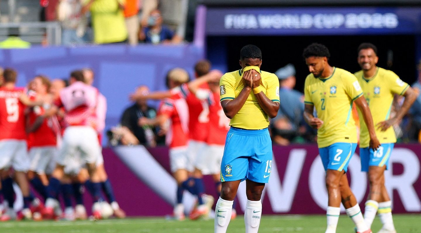 Com críticas, adeus do Brasil à Copa estampa jornais mundo afora