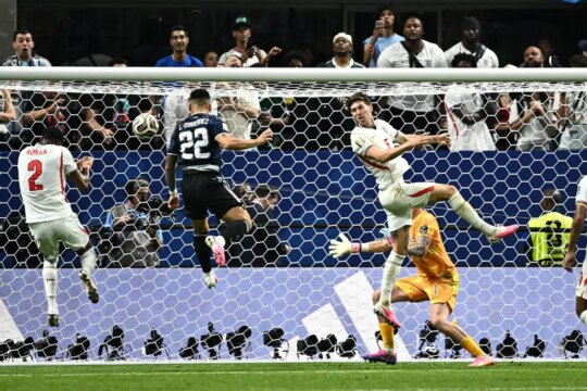 Com outra virada incrível, Argentina despacha Inglaterra e vai à final