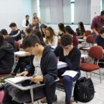 Educação financeira pode ser incluída no currículo escolar