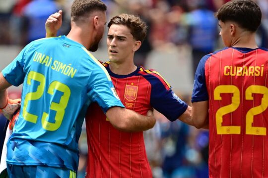 Espanha e Portugal, EUA e Bélgica jogam hoje pelas oitavas da Copa