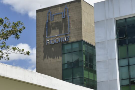 Fiocruz e farmacêutica assinam acordo sobre novo antirretroviral