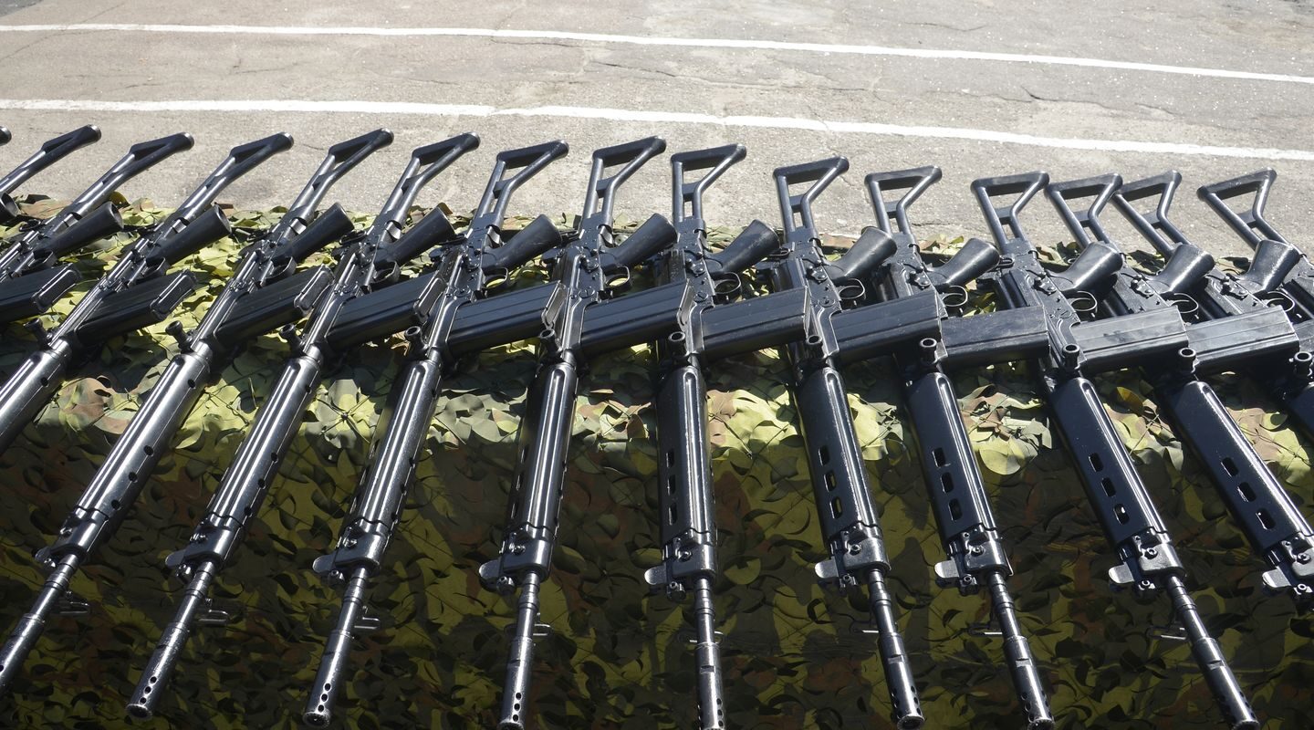 Forças de segurança do RJ terão de fazer recadastramento de armas