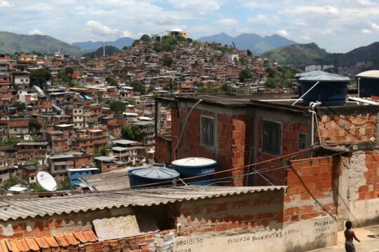 Gênero, raça e origem familiar definem mobilidade social, diz estudo