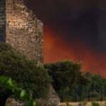Incêndios florestais ameaçam cidade histórica francesa de Bordeaux